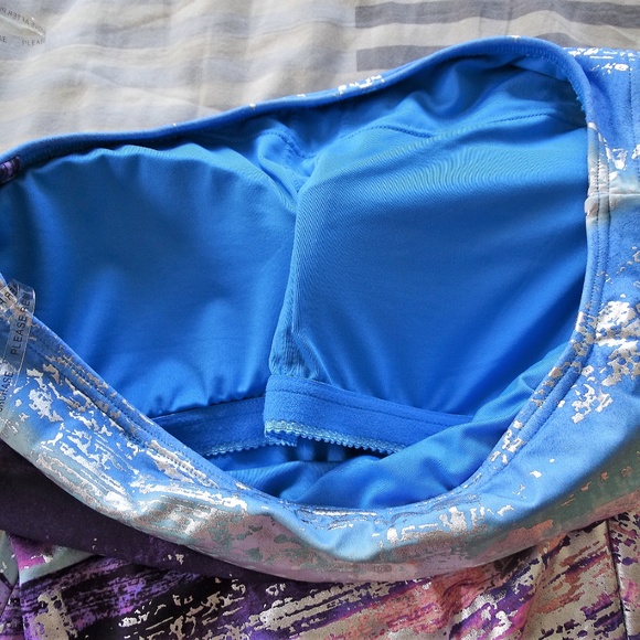 Carmen Marc Valvo One Shoulder 1 Piece Swimsuit - Picture 4 of 4